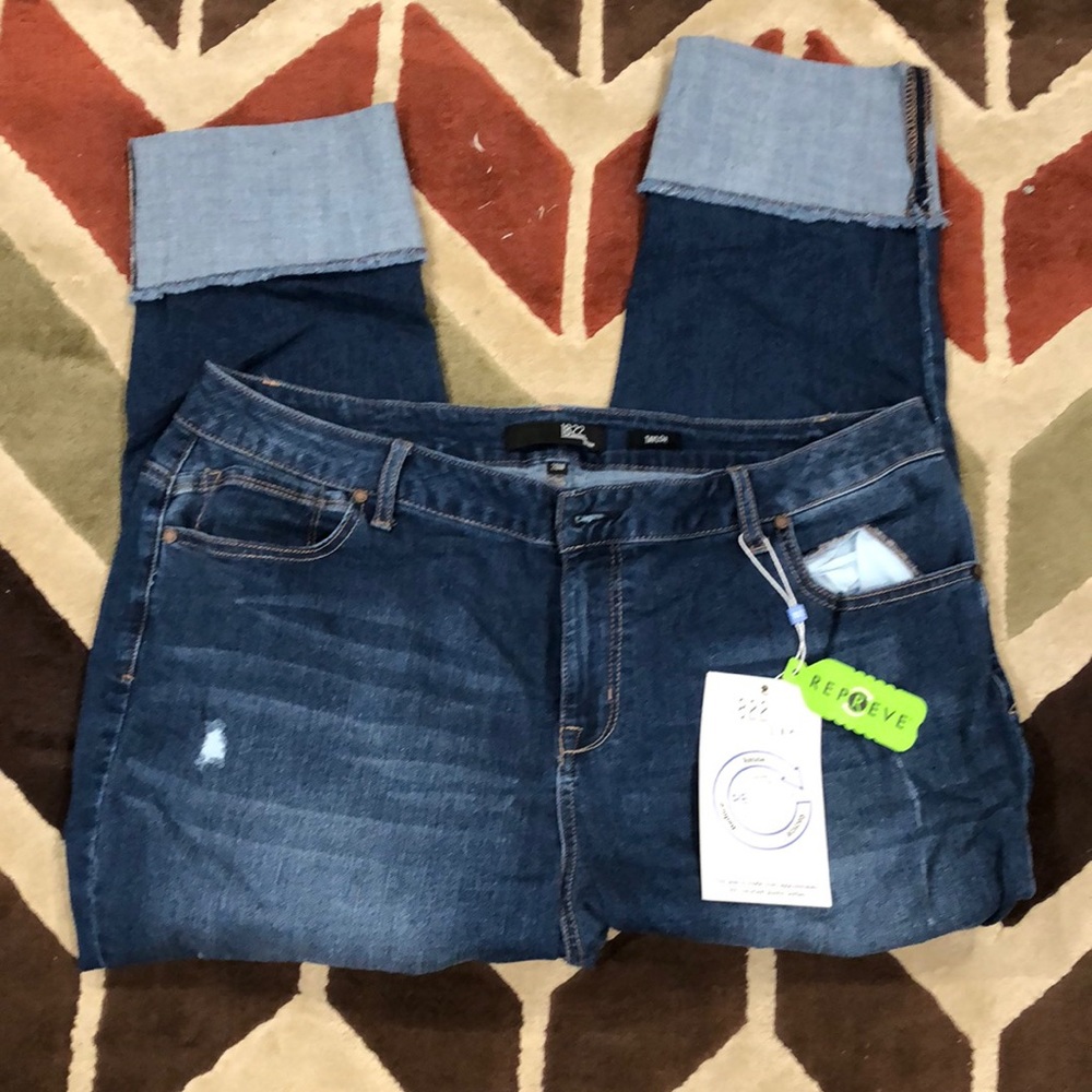 1822 Denim Crop Cuff Skinny Jeans 20W